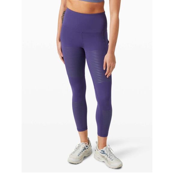 Lululemon Size 2 Rogue Renegade Super High Rise Tight 24” Inseam Midnight Orchid - Picture 9 of 9